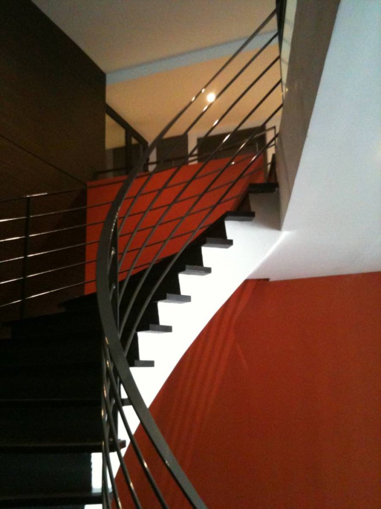 Escalier sur mesure par designer mobilier Marseille