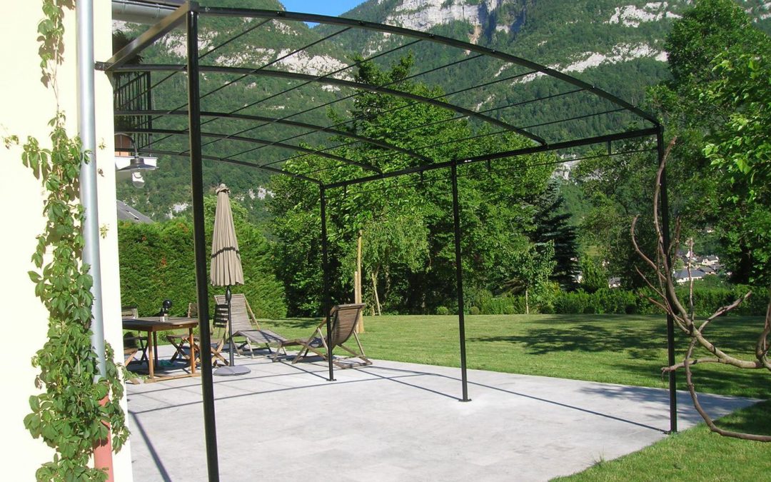 Fabrication de pergola sur mesure en fer forgé à Istres