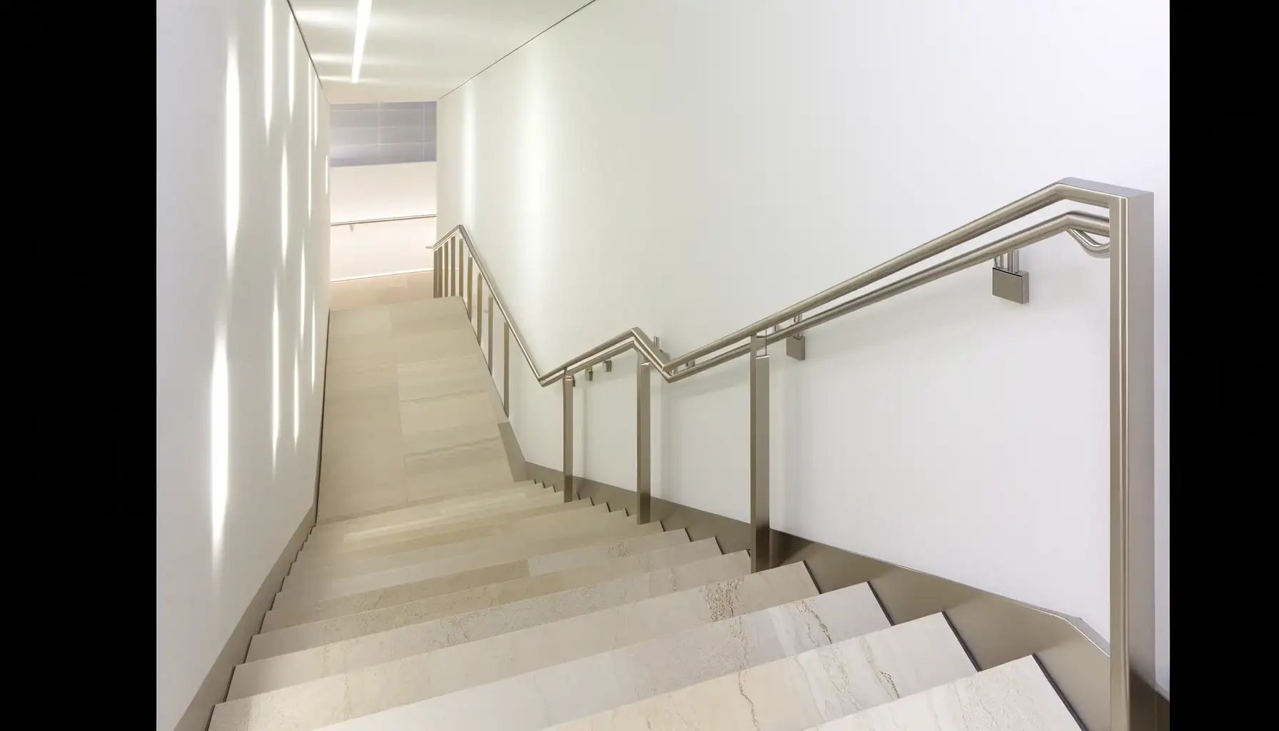 Main courante d'escalier en acier 3 _resultat_Opti escalier moderne